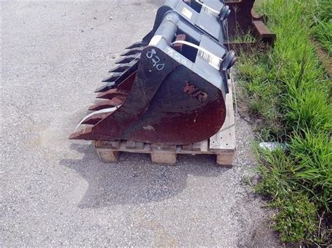 trenching bucket for cat 304